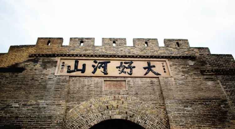 名牌导游带您游河北|金秋塞外看旅发!张家口大境门:一座城,一个门!