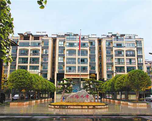 河北唐山：老旧小区改造“治病”还要“健身”