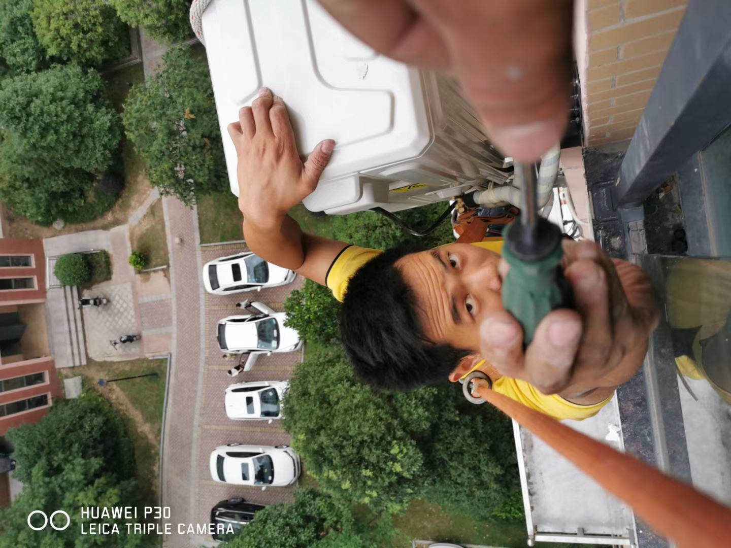 安装万台空调的苏宁工程师：不怕辛苦，只怕用户不满意