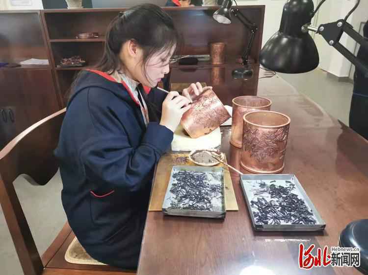 京冀携手培养“非遗”大师 “燕京八绝”落户河北曹妃甸