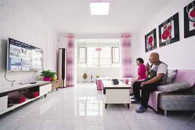 河北唐山：震后危旧房改造保安居