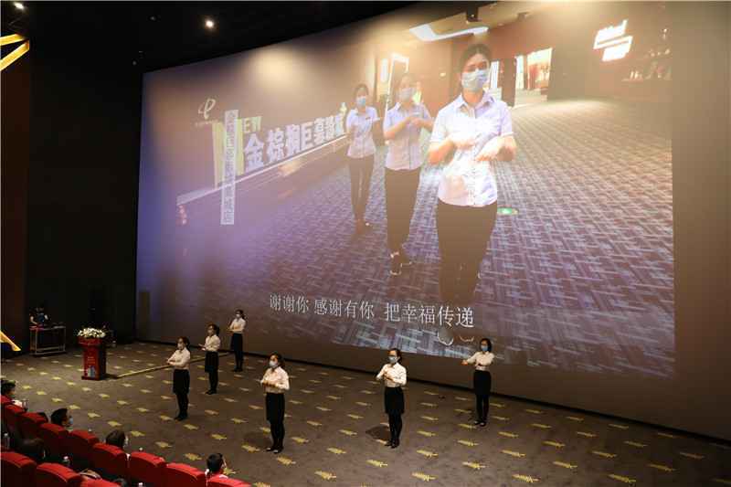 致敬！今起河北省1100名援鄂医务人员可以免费看电影啦！