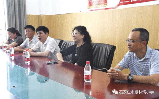 浓情系教育 慰问暖师心