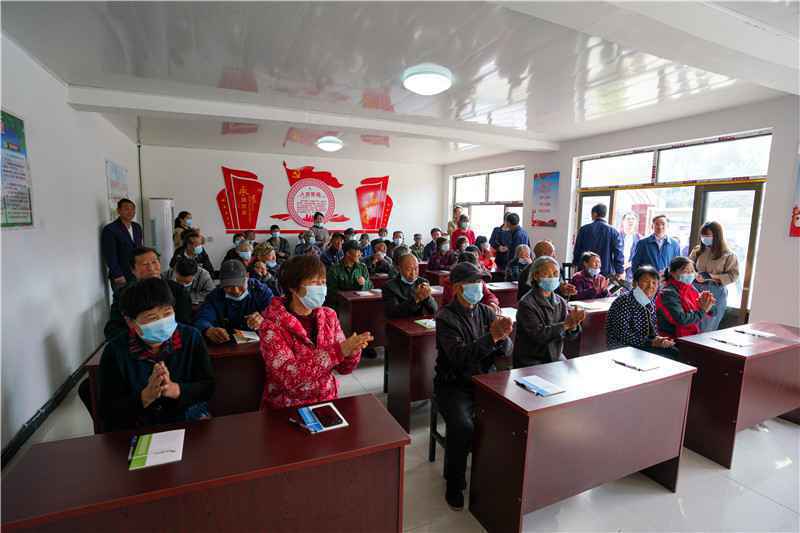 文化扶贫——河北保定涞源县黄郊村农民夜校开学啦！
