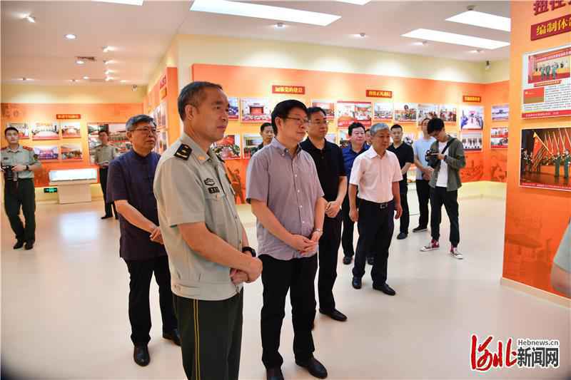 “庆八一 拥军行”文化进军营活动在武警河北省总队举行