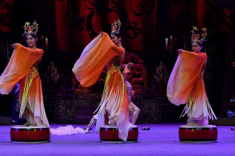 舞跃千年——杂技剧《梦回中山国》在石家庄市天缘剧场正式上演