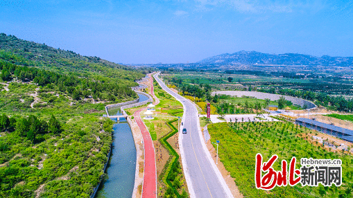 “行在乡村 游在路上”交通运输部脱贫攻坚自驾主题宣传活动启动