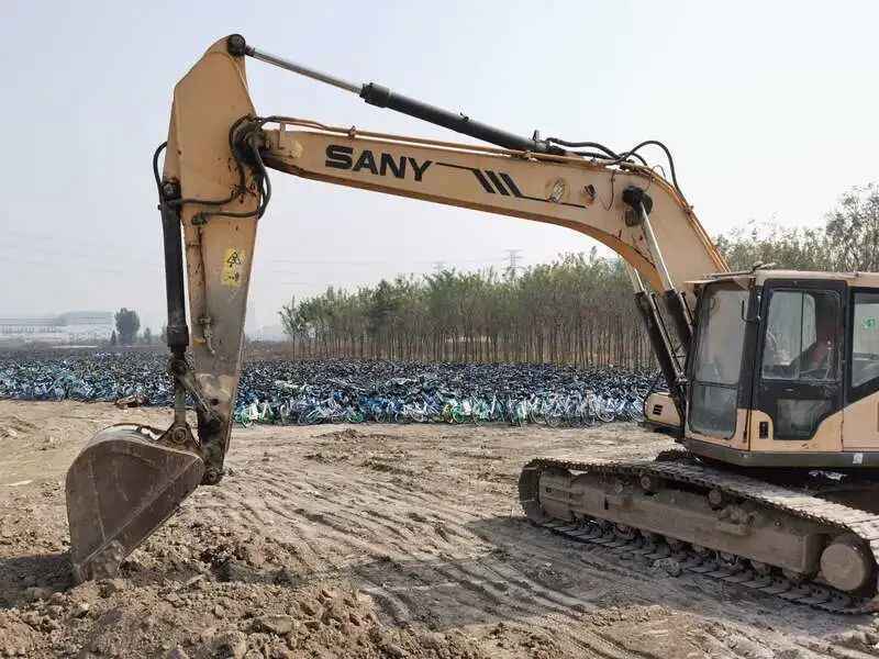 保定：创建文明城市“藏起”共享单车