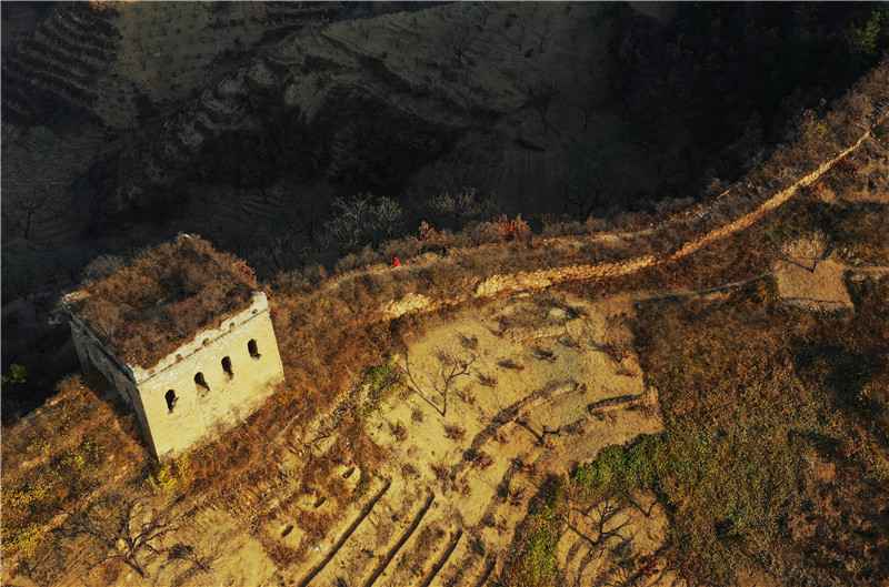 河北迁西：长城深秋美