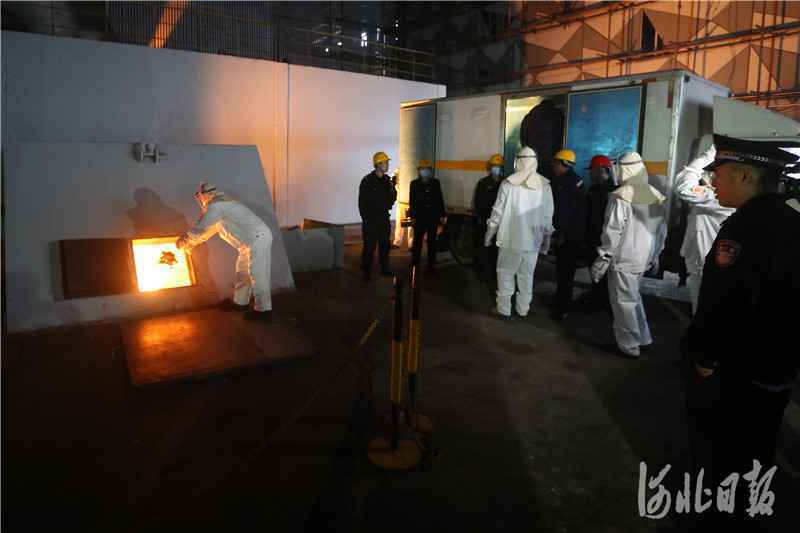 河北公安机关集中销毁非法枪支1700余支