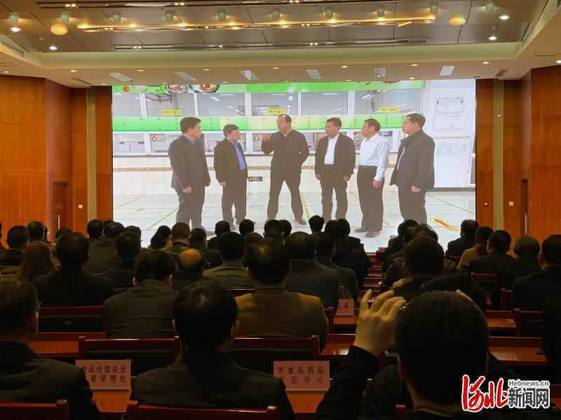 石家庄市举办全省首个“情景模拟+实地演练”大型食品安全突发事件应急演练