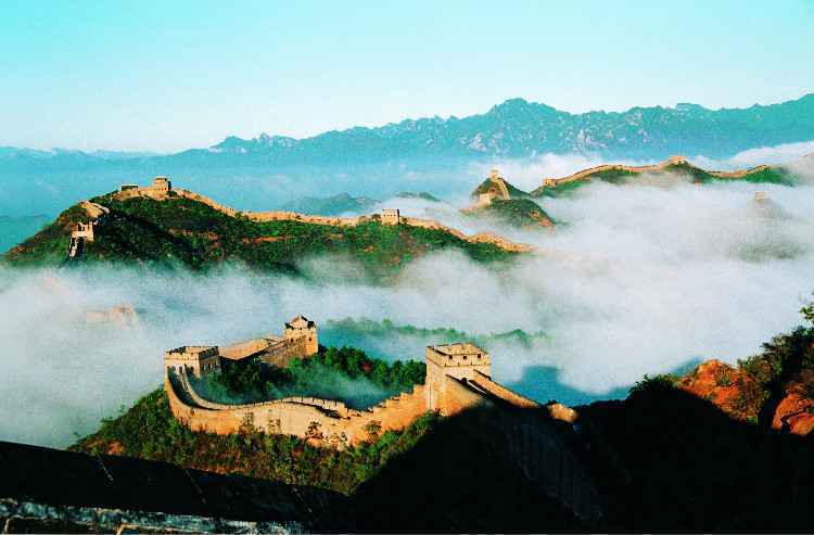 万里长城多壮美，最美一段在河北！不信你看~