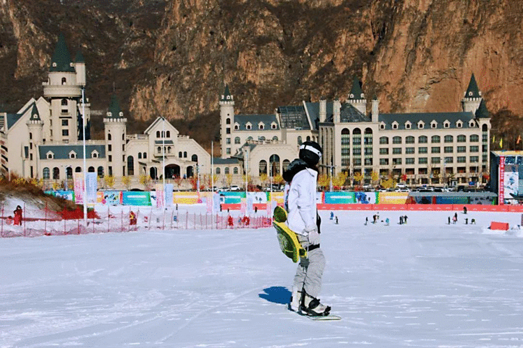 冰雪狂欢就现在！2020中国·野三坡国际冰雪嘉年华正式开幕！