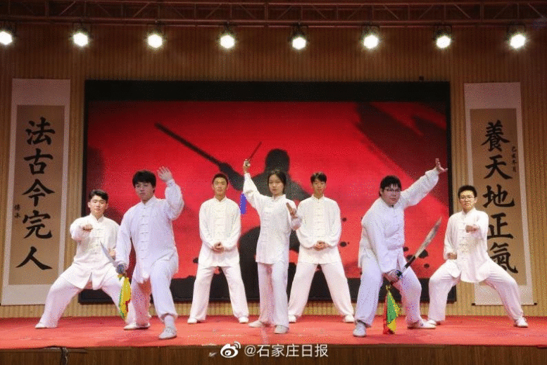 石家庄瑞林书院《家规庭训》公益讲座受欢迎