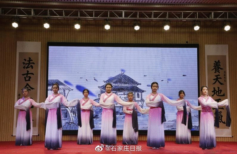 石家庄瑞林书院《家规庭训》公益讲座受欢迎