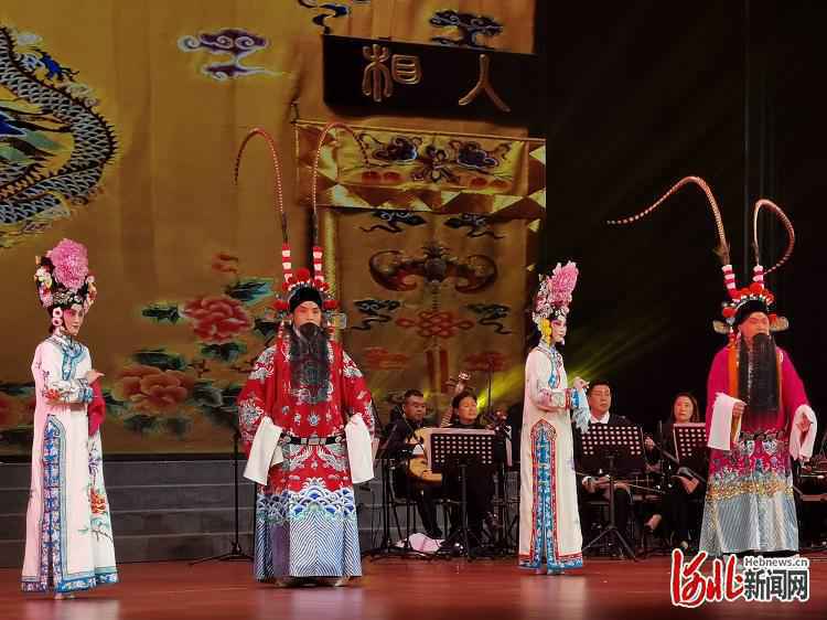 “不忘初心 再谱华章”河北省京剧艺术研究院75周年演唱会在石家庄启幕