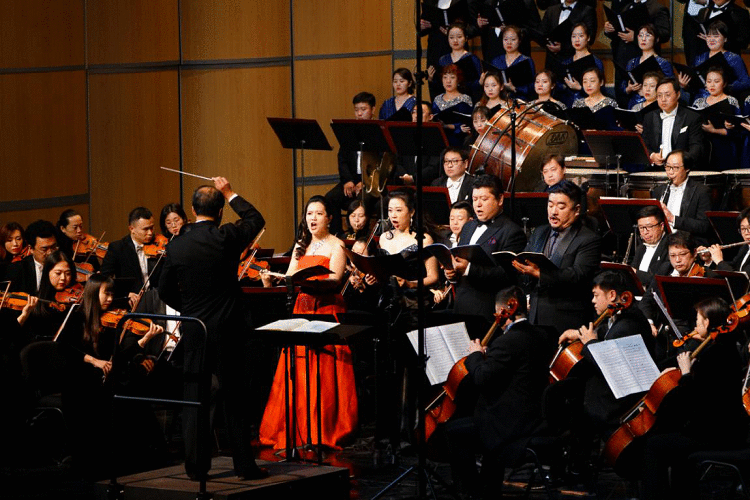 “携手经典，共赴岁末之约”——河北交响乐团“2021新年音乐会”28日在石奏响