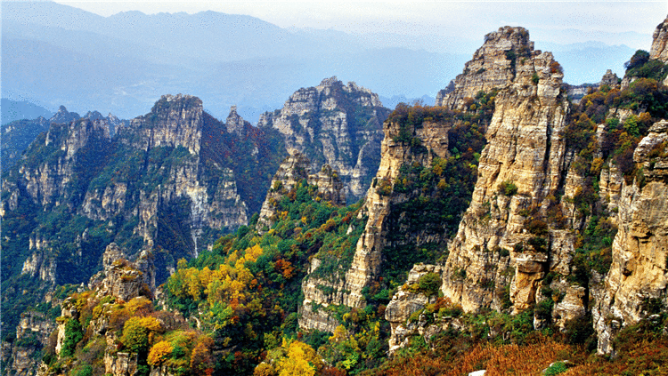 名牌导游带您游河北|全国唯一大理岩峰林地貌就在咱河北！这里自古被称为“太行之首”……