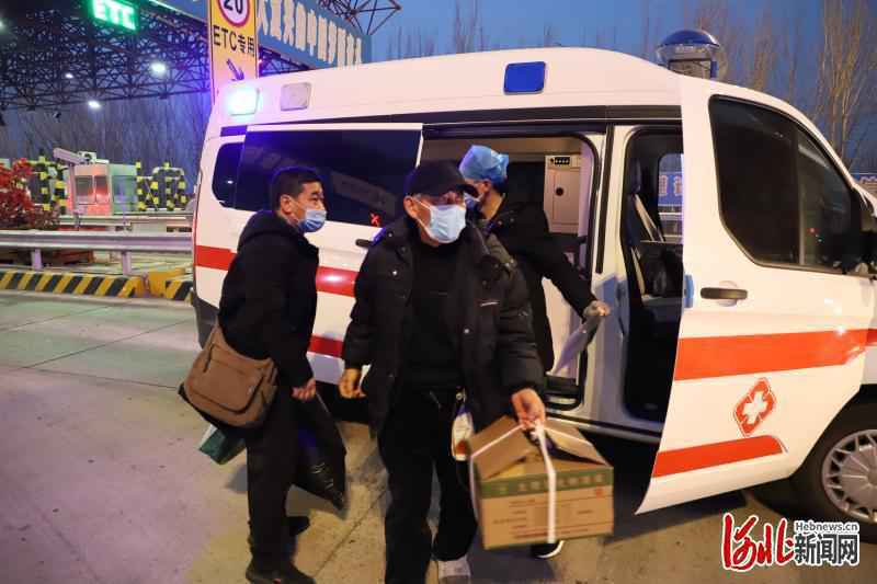 河北省人民医院专车无偿护送出院患者回家