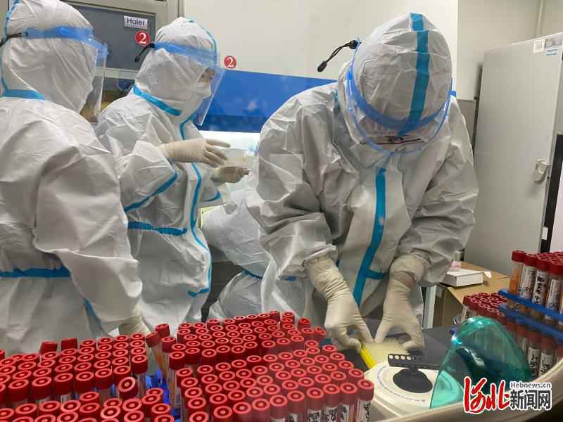 战“疫”前线，致敬石家庄市中医院“核酸检测不夜人”