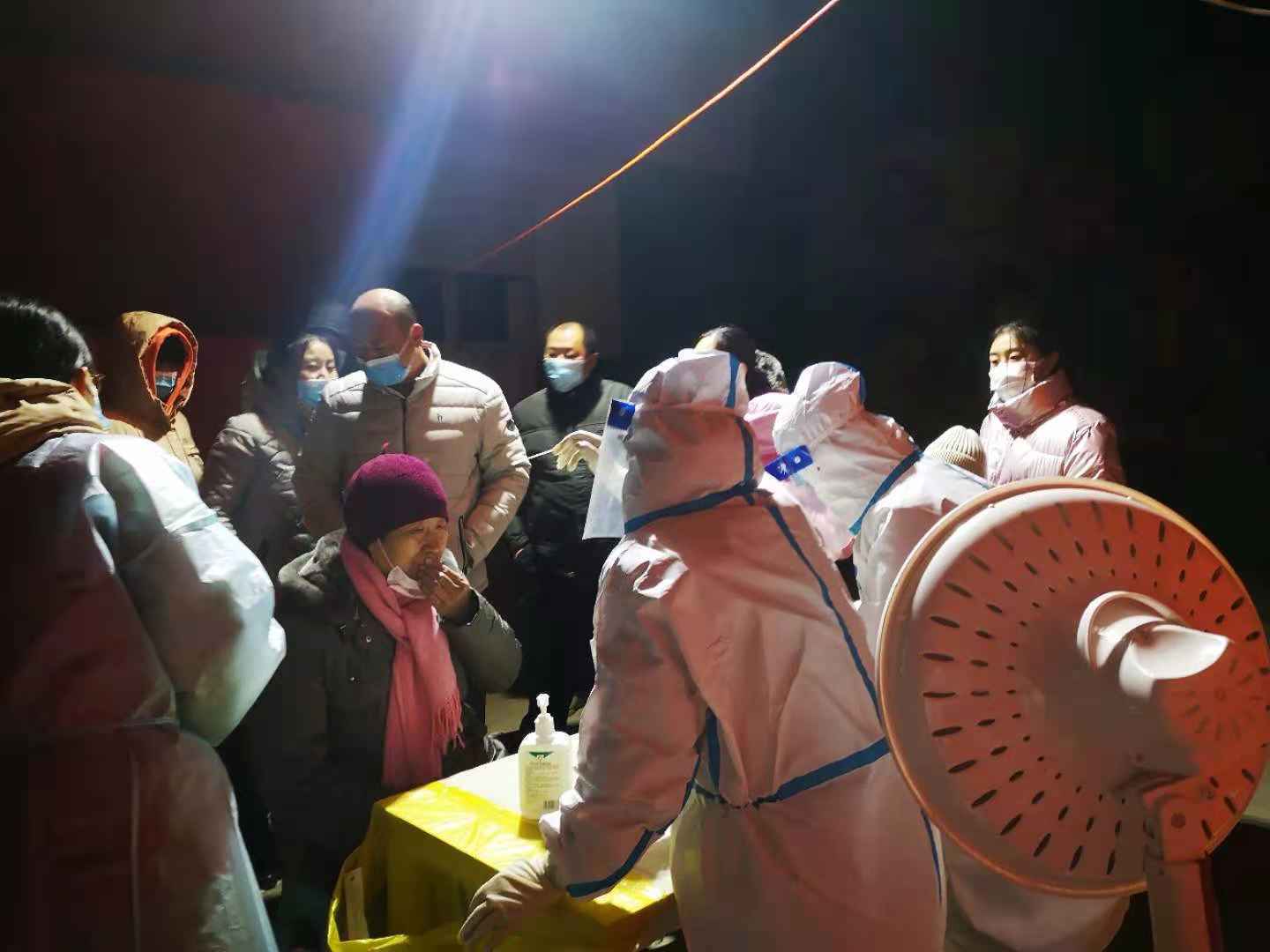 一座城 一条心 一份情