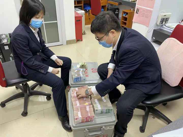 聚是一团火，散是满天星 ——中国银行邢台分行业务经理队伍抗疫纪实