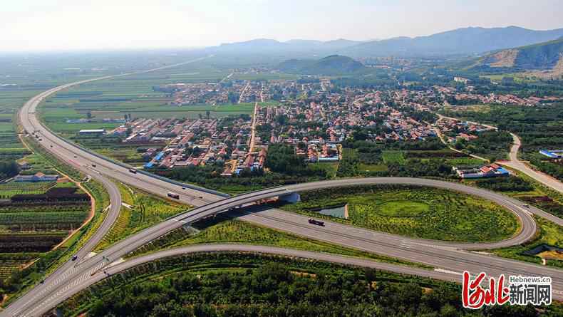 围绕“六个协同” 唐山全方位融入京津冀世界级城市群