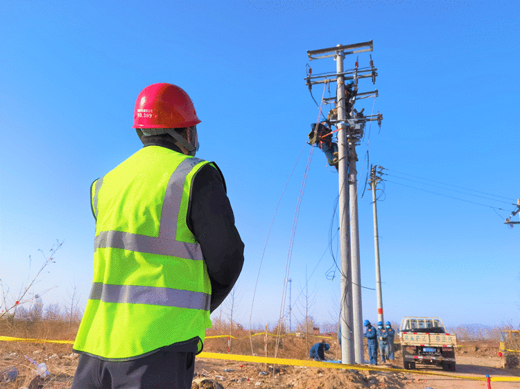 国网河北建设公司：党旗飘扬在工地，誓夺防疫与复工复产双胜利