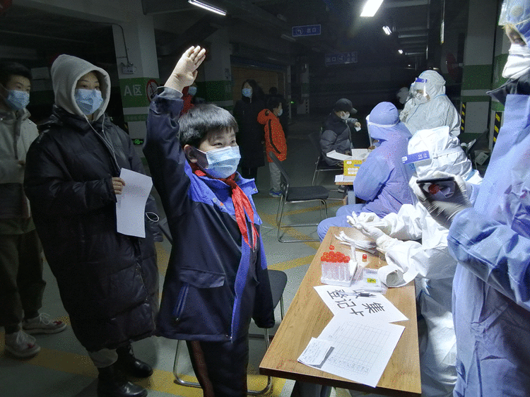 不惧疫情争当志愿者冲锋在前