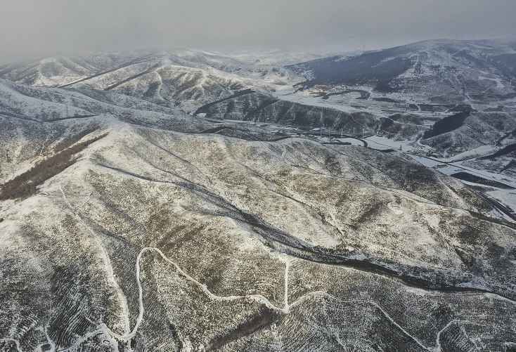 宛若仙境！雪后崇礼群山云雾缭绕，组图来了