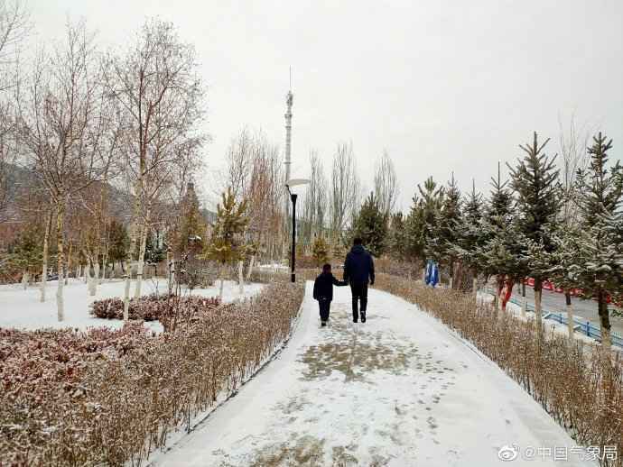 银装素裹，冬奥小城崇礼迎来春雪
