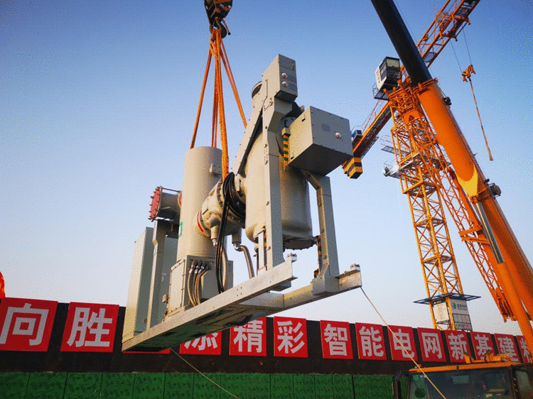 雄安新区首座全地下变电站顺利完成GIS吊装工作