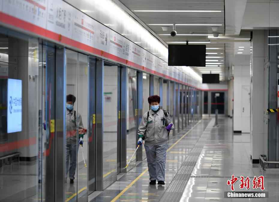 石家庄“北宋”地铁站成网红，网友扎堆拍“穿越”视频