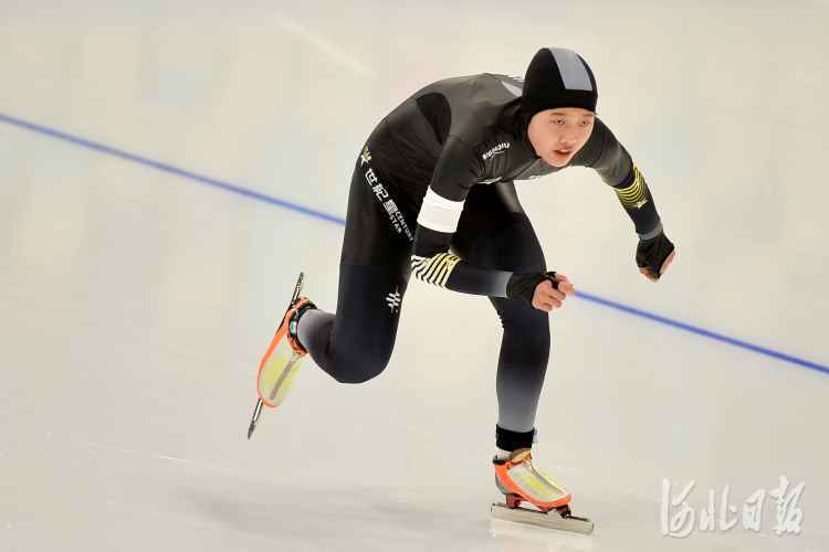 走进“冰丝带” 体验速度与激情