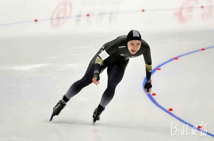 走进“冰丝带” 体验速度与激情