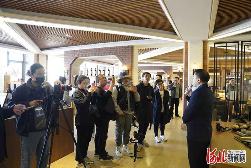 【百年京张路 筑梦冬奥行】怀来葡萄酿出经济发展新业态