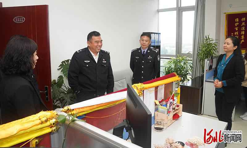 河北省公安厅高速交警总队与河北新闻网签署战略合作协议