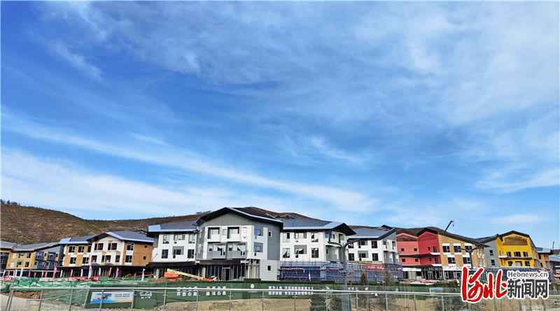 冬奥筹办一线劳动者剪影：