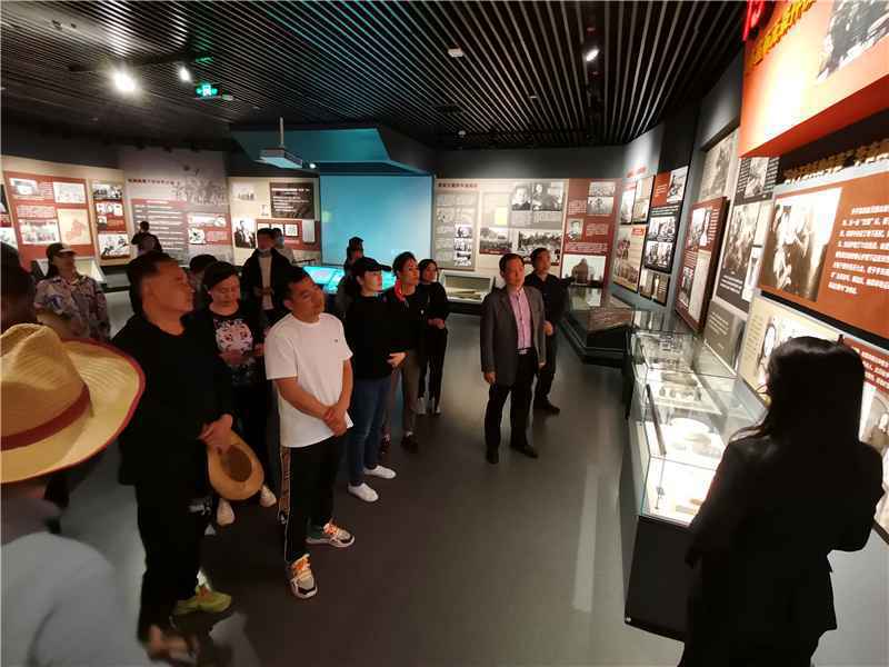 河北省心连心艺术团惠民巡演走进衡水安平