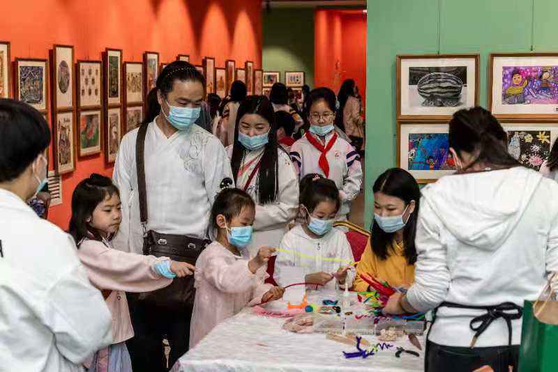 “放飞梦想 激情冰雪”第十三届河北艺术联展开展