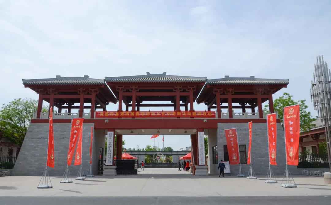 临漳第四届旅游周，永不分梨热情迎接八方游客到厂参观