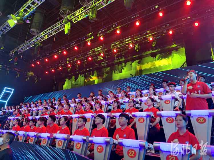 河北省“四史”知识竞赛启帷 10所省属高校的100位大学生参加首场比赛